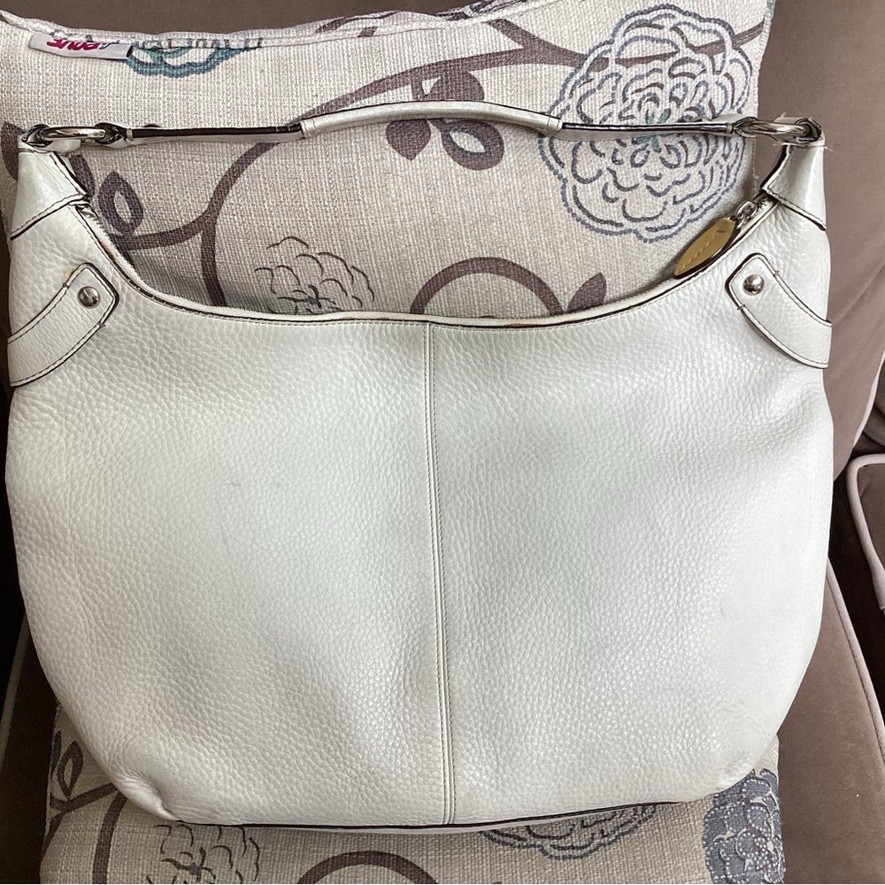 Coach Penelope Pebbled Leather Hobo Shoulder/Handbag J0882-13155 - Picture 2 of 12